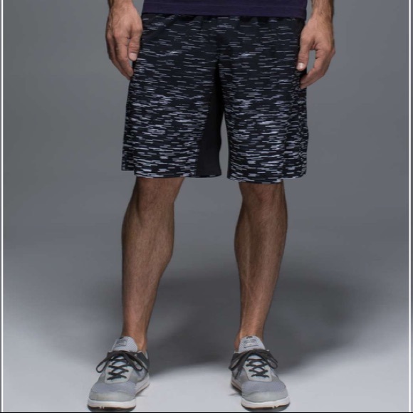 Lululemon Assert Short - Gondola Stripe Black White/Black - Picture 3 of 9